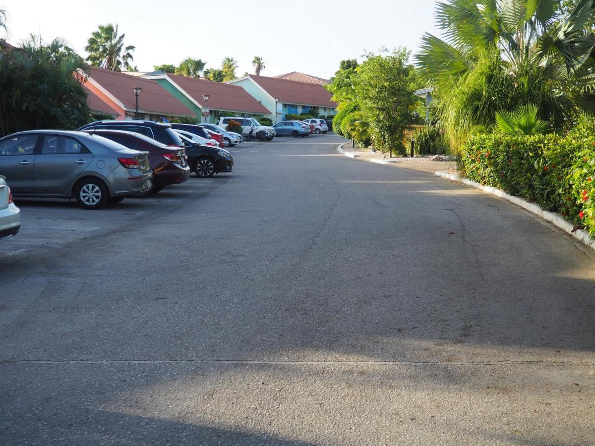 Kas Di Bami A-186 Op Seru Coral Resort - Ruim Appartement Met Groot Zwembad En Tropische Tuin Willemstad Exterior foto